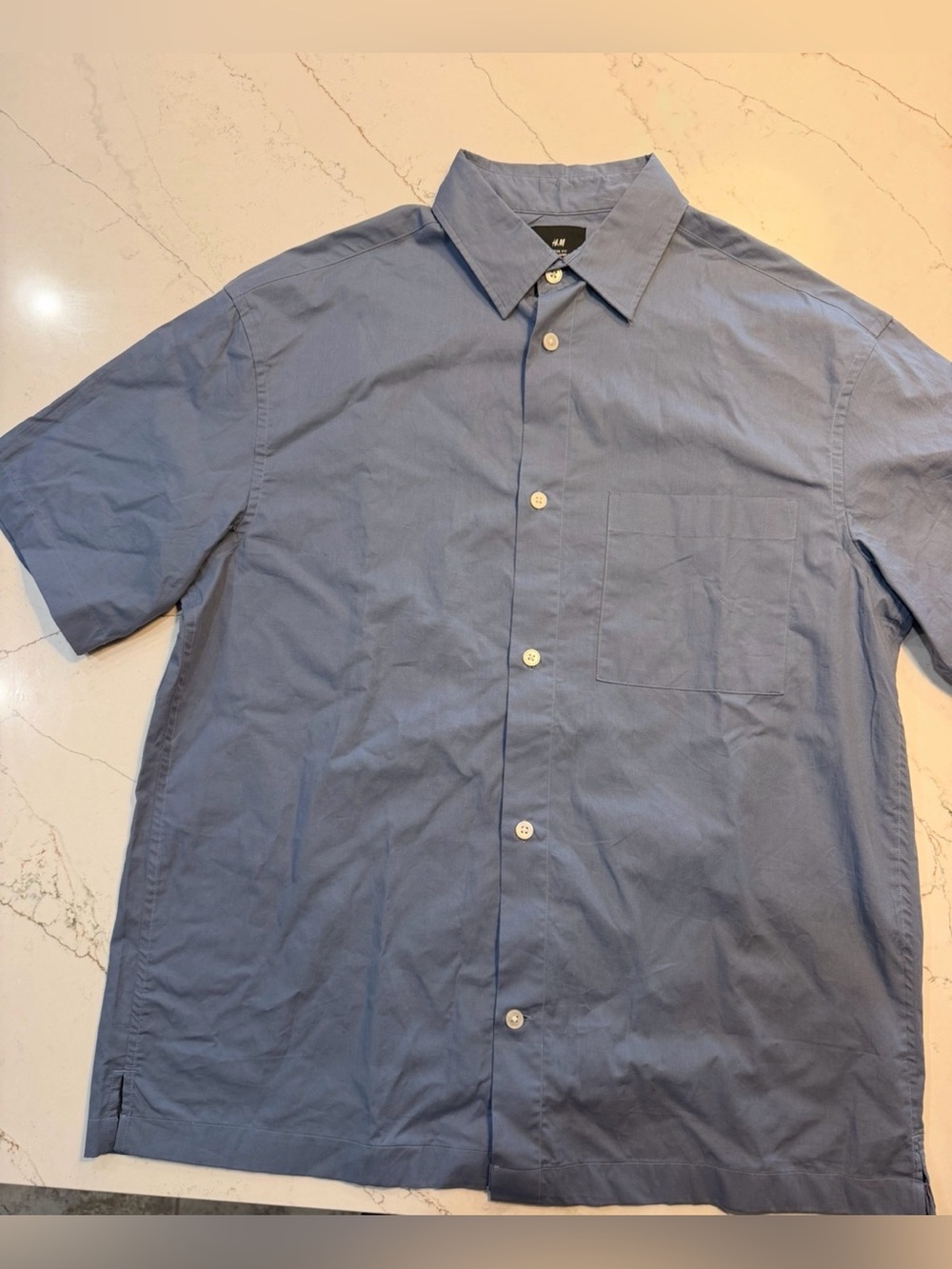 H&M Men's Relaxed Fit Short-Sleeved Shirt (Medium)